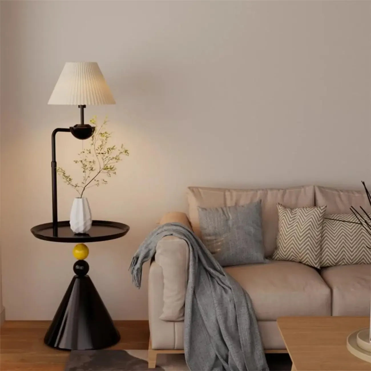 Lampadaire contemporain en métal noir avec table d'appoint