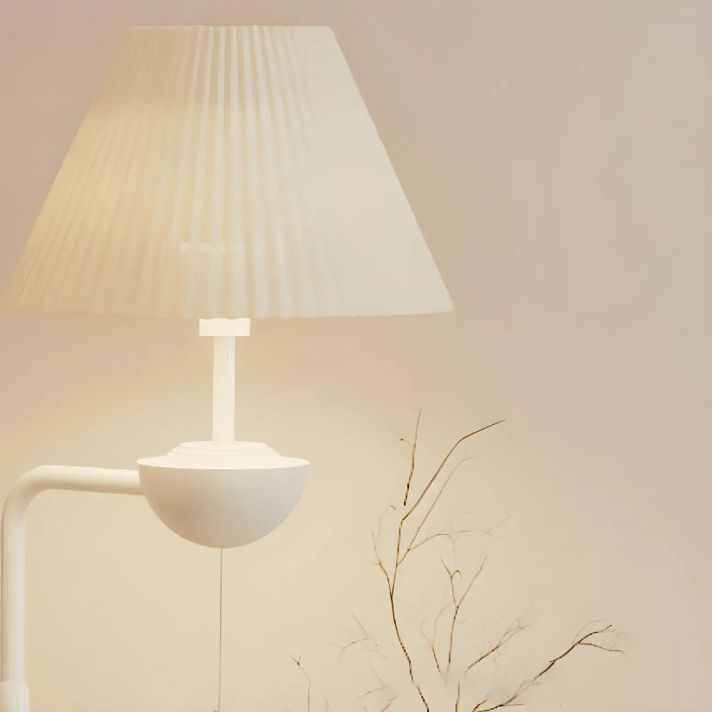 Lampadaire contemporain en métal noir avec table d'appoint