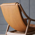 Fauteuil d'appoint contemporain en cuir avec structure en bois