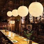 Suspension lumineuse 3D en forme de lune à intensité variable pour une décoration de chevet moderne