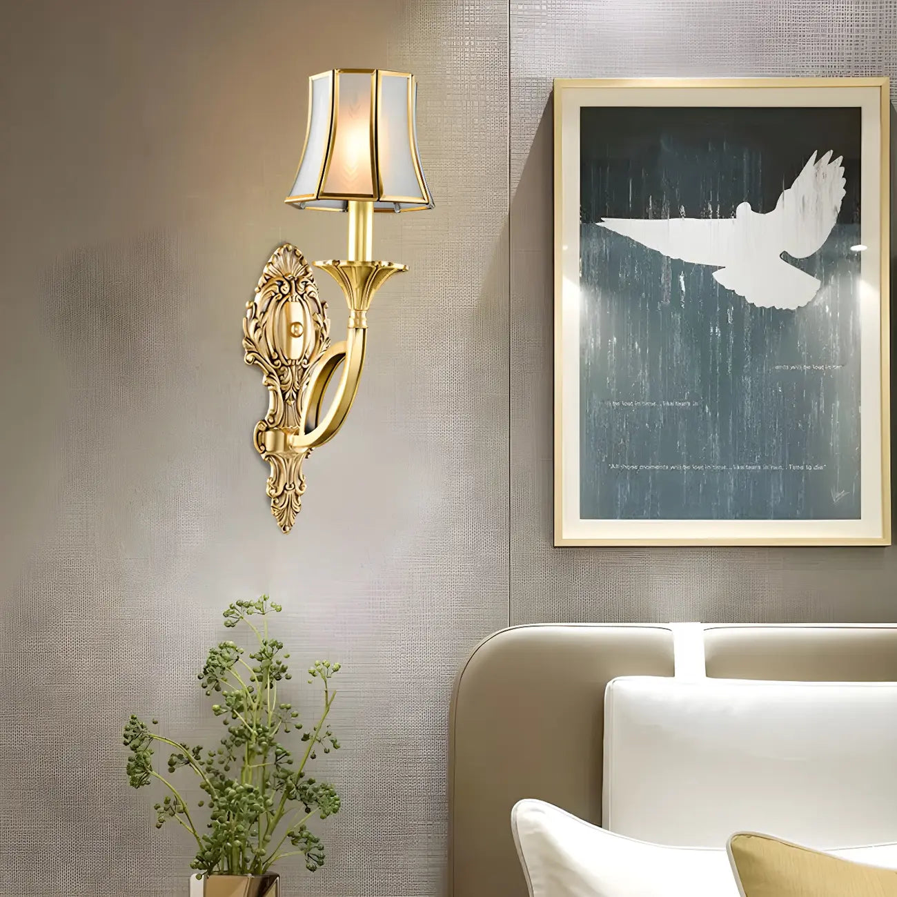Applique murale moderne géométrique dorée à LED avec abat-jour en verre