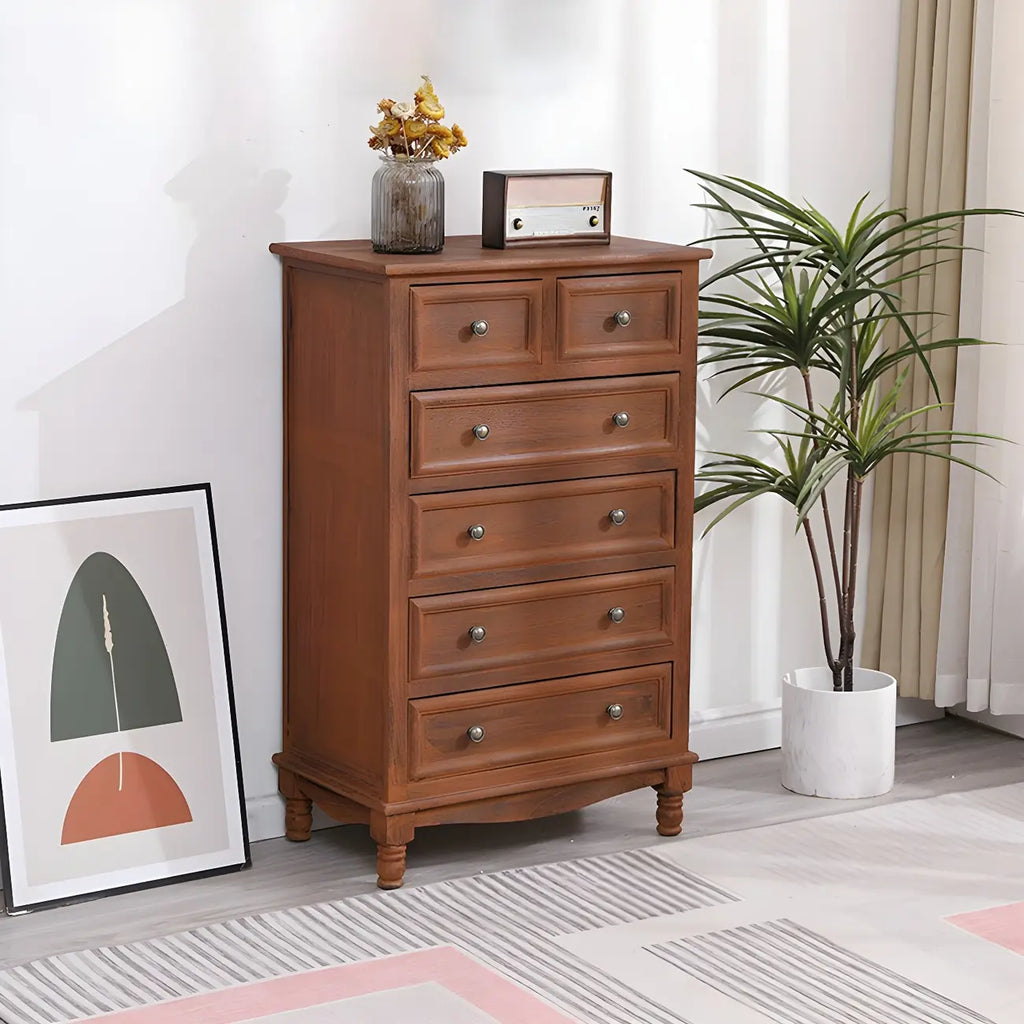 Commode classique en bois ivoire avec pieds boule et tiroirs