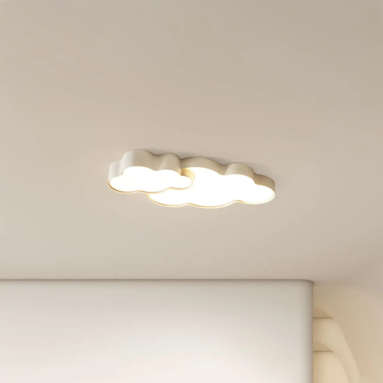Plafonnier LED nuage à intensité variable de 21,5 W pour une ambiance de chambre
