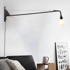 Applique murale minimaliste en métal noir à bras articulé réglable