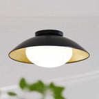 Plafonnier semi-encastré en métal de forme simple grange