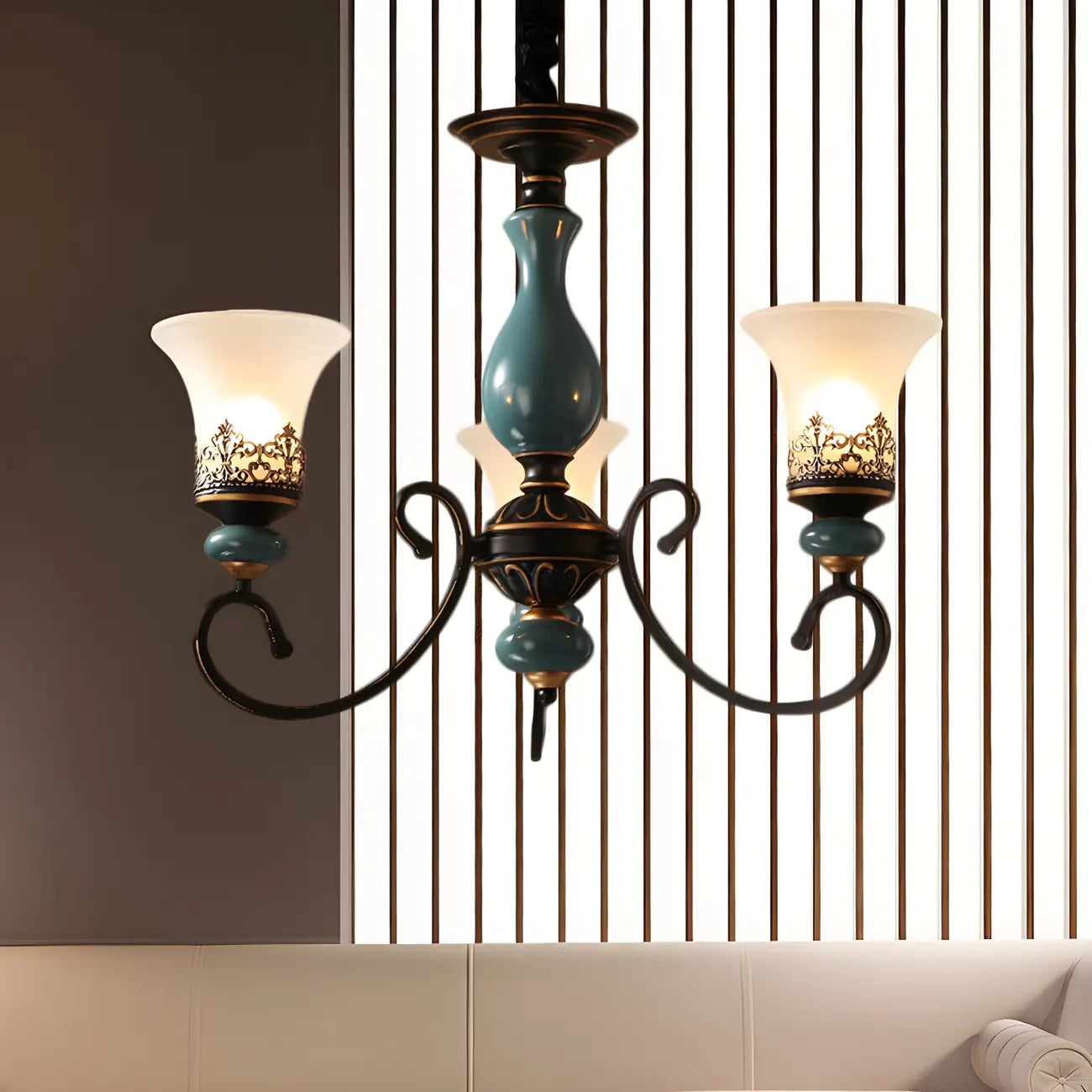 Lustre classique en céramique bleue et verre dépoli