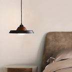 Suspension miniature noire contemporaine avec fer et bois