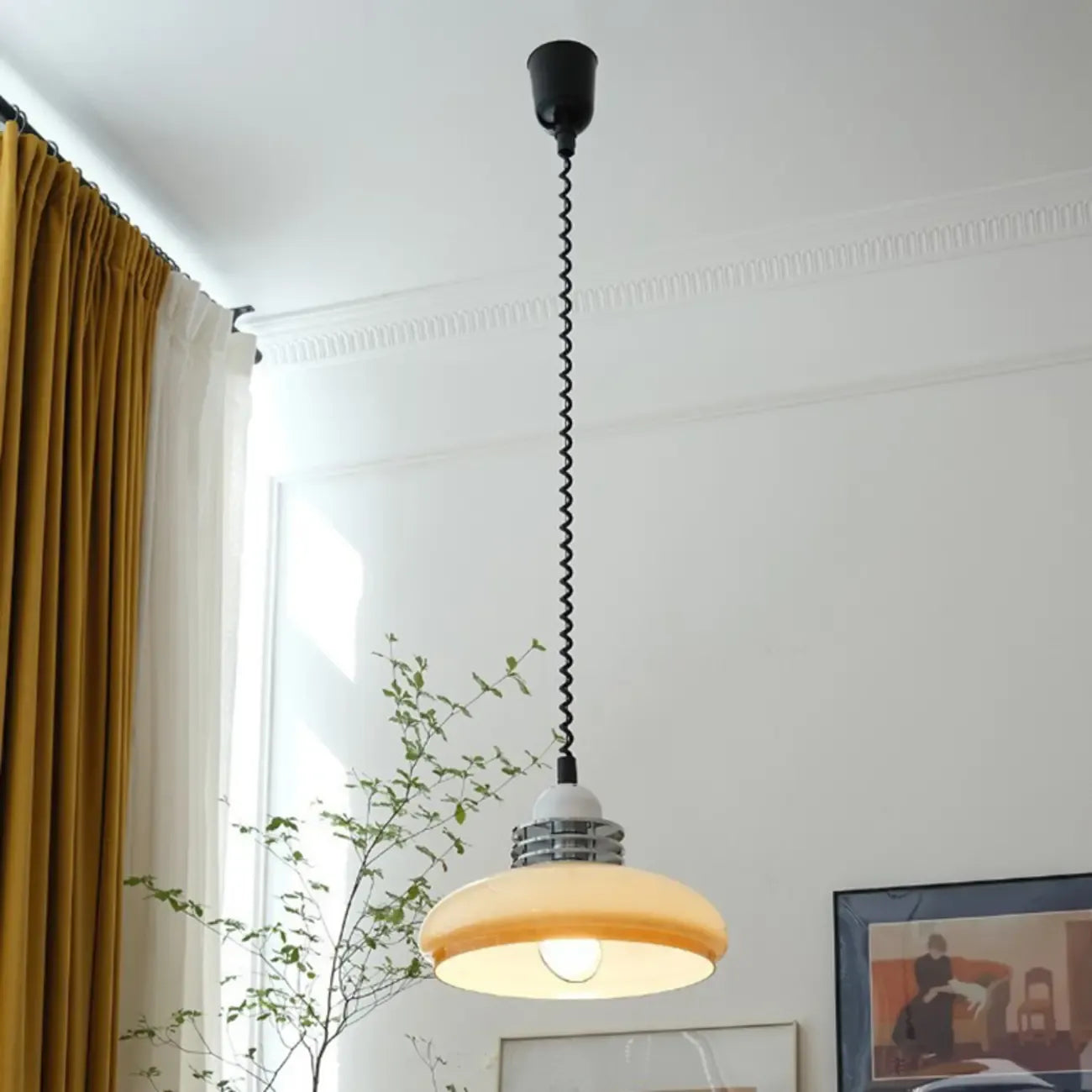 Suspension de cuisine vintage ronde en verre beige
