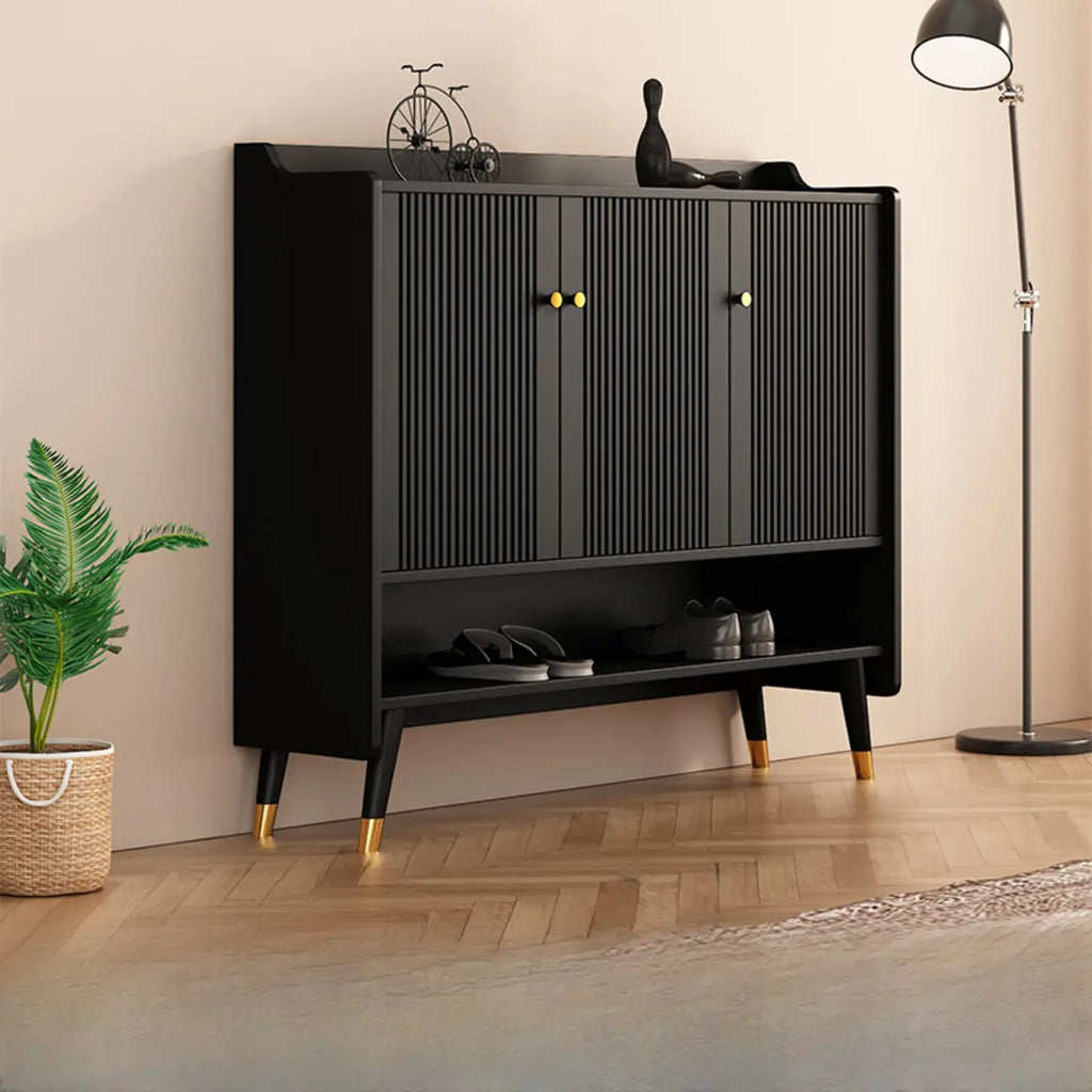 Meuble à chaussures d'entrée en bois noir avec portes