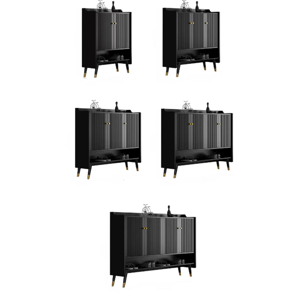 Meuble à chaussures d'entrée en bois noir avec portes