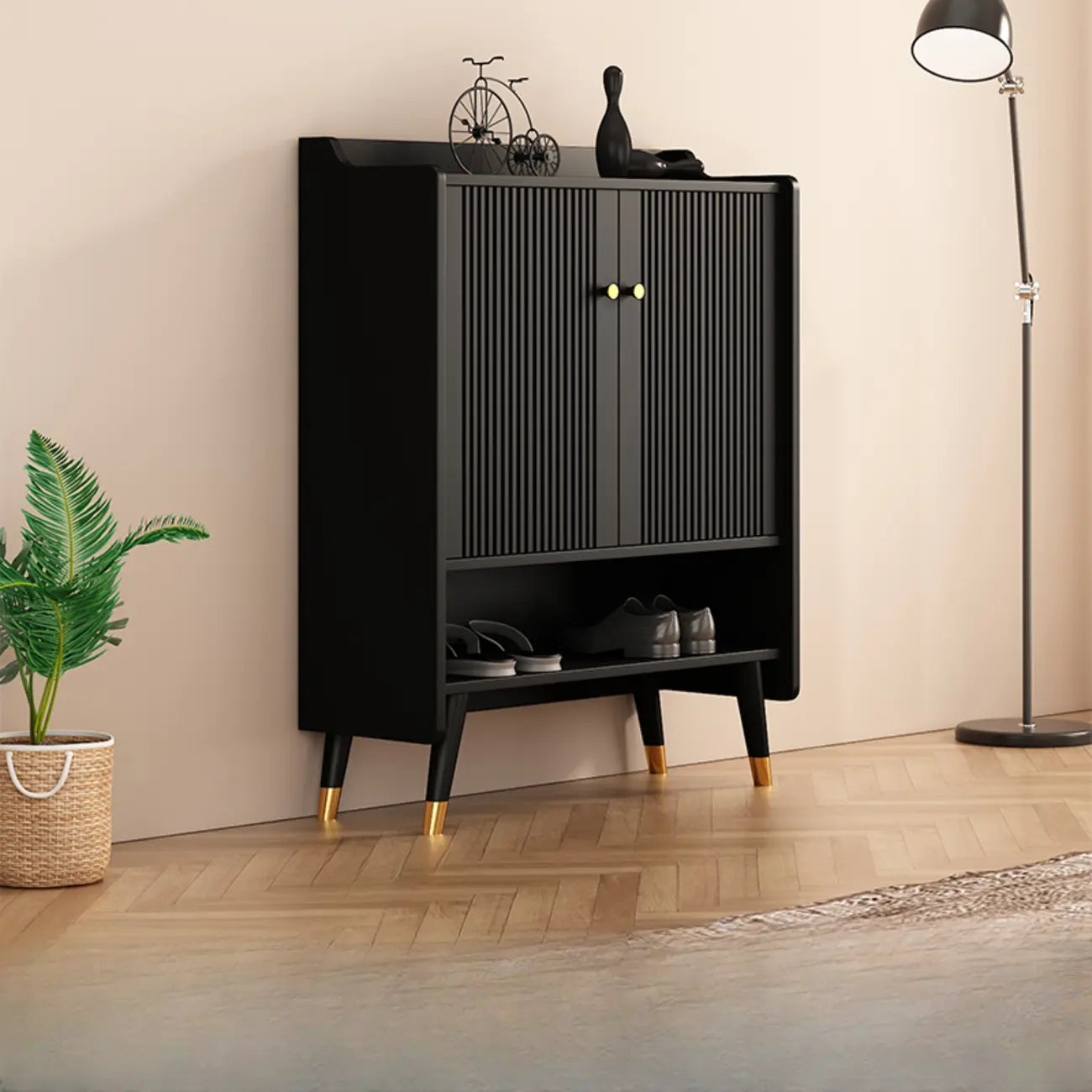 Meuble à chaussures d'entrée en bois noir avec portes