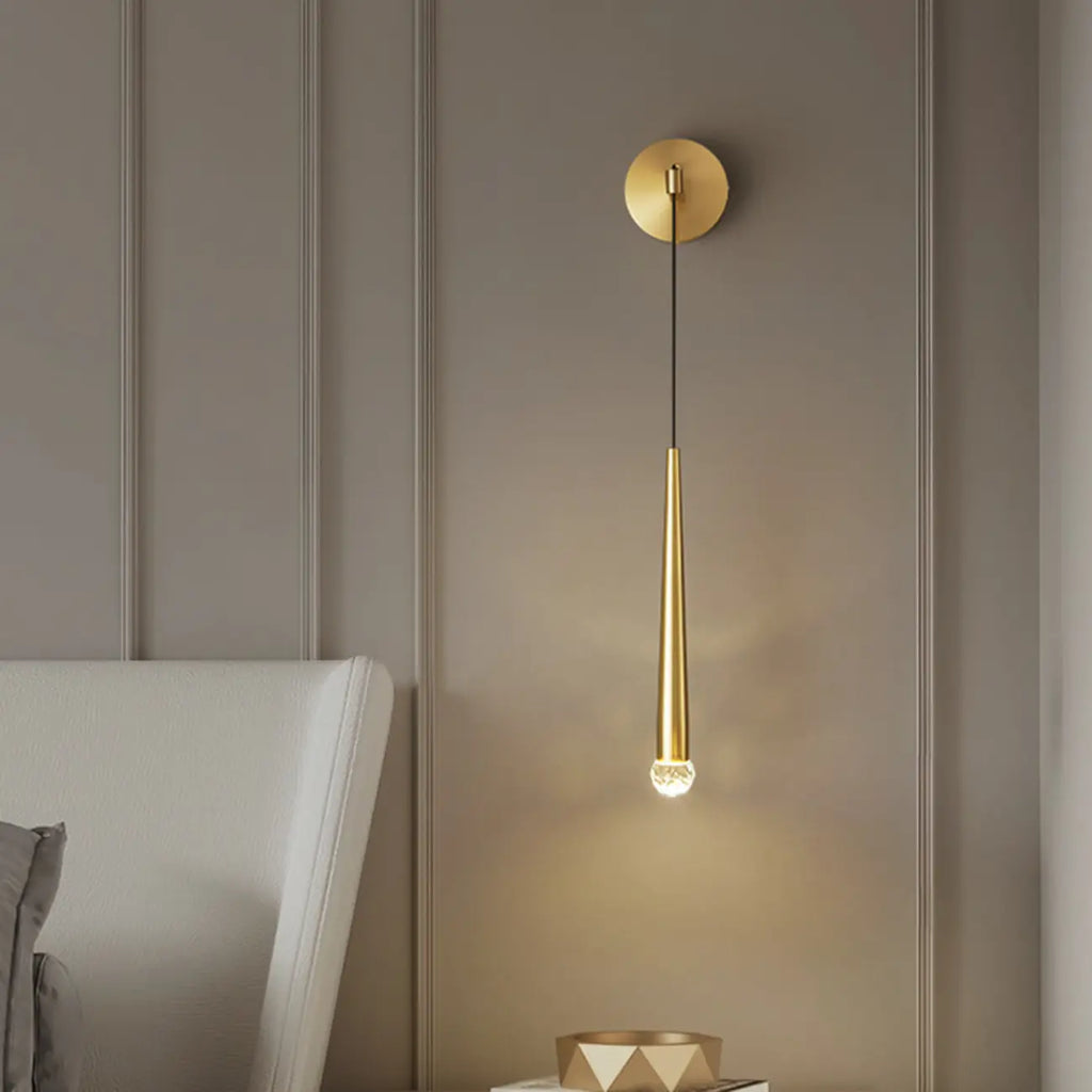 Applique murale LED cylindrique dorée élégante avec décoration en cristal