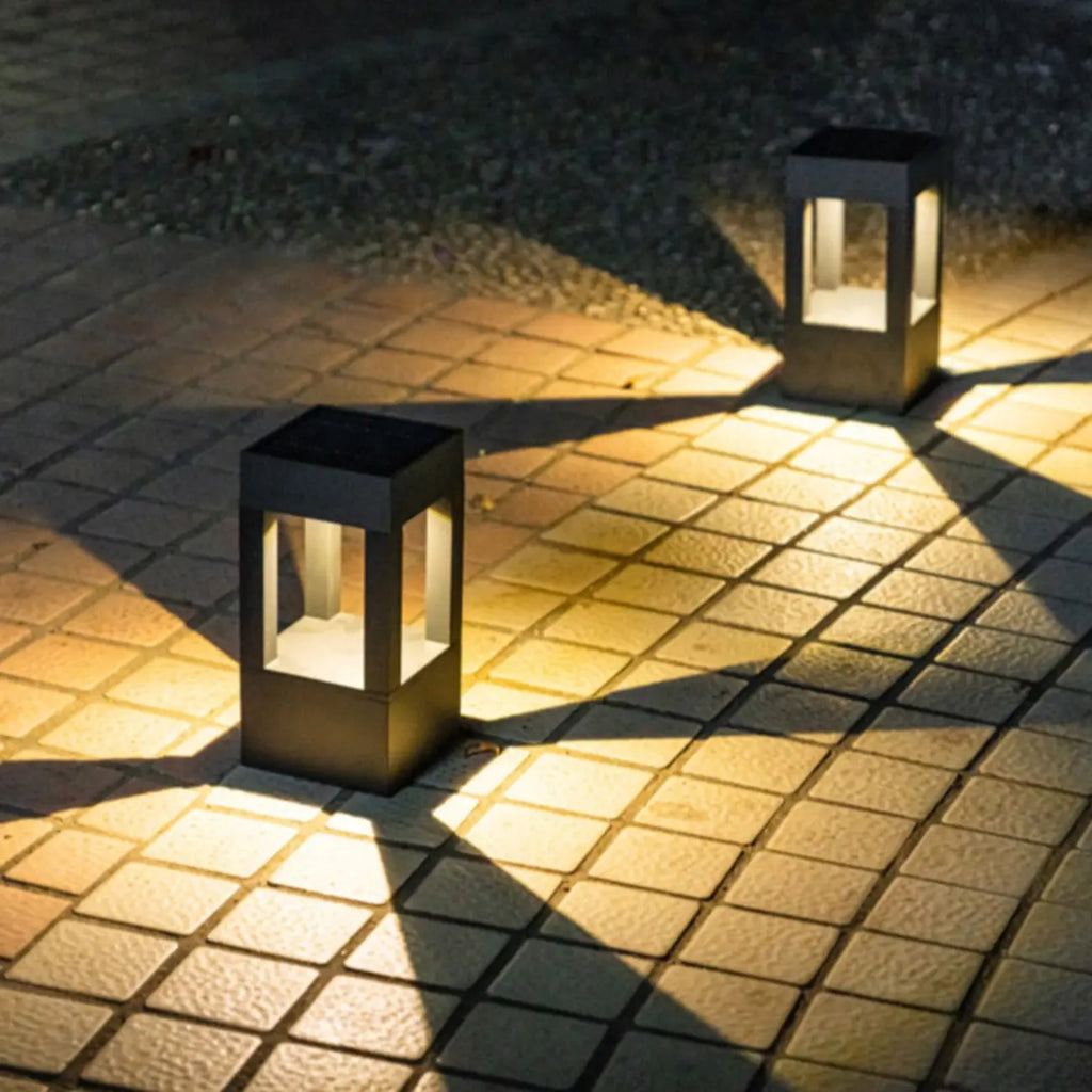 Lampe de poteau de terrasse avec cadre rectangulaire en métal noir