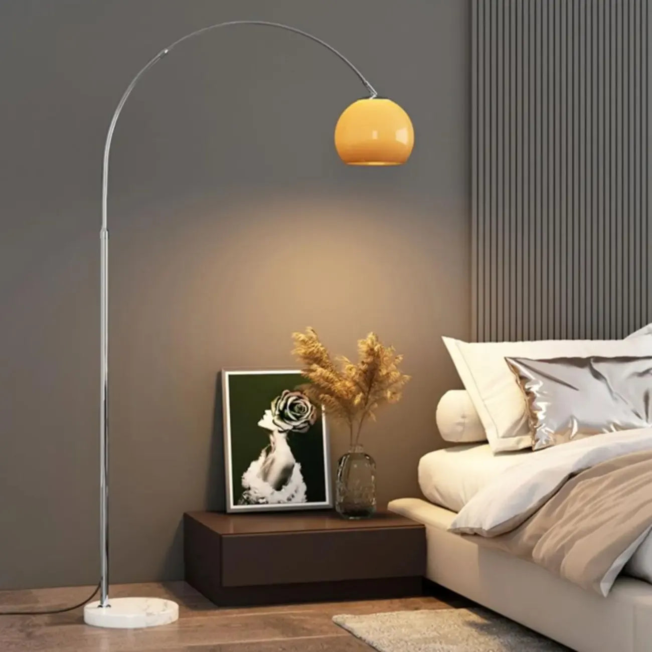 Lampadaire arqué moderne et réglable à brancher pour salon