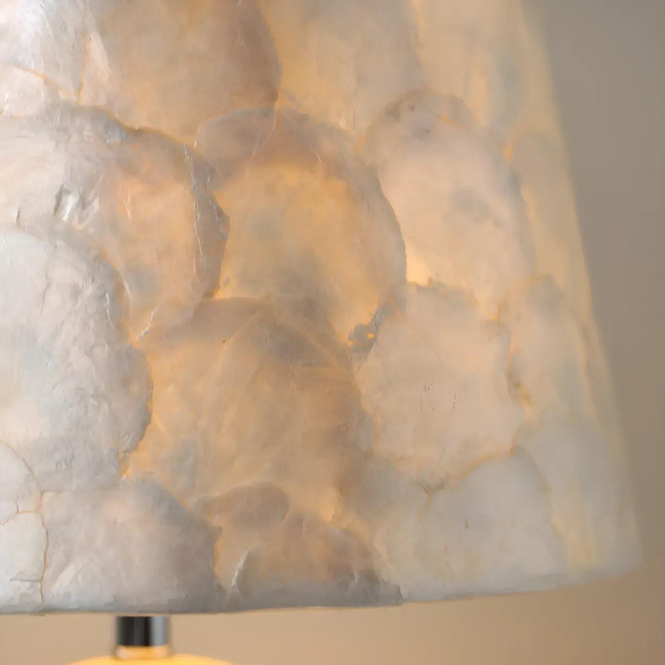 Lampe de table moderne en forme de coquillage avec abat-jour géométrique, LED