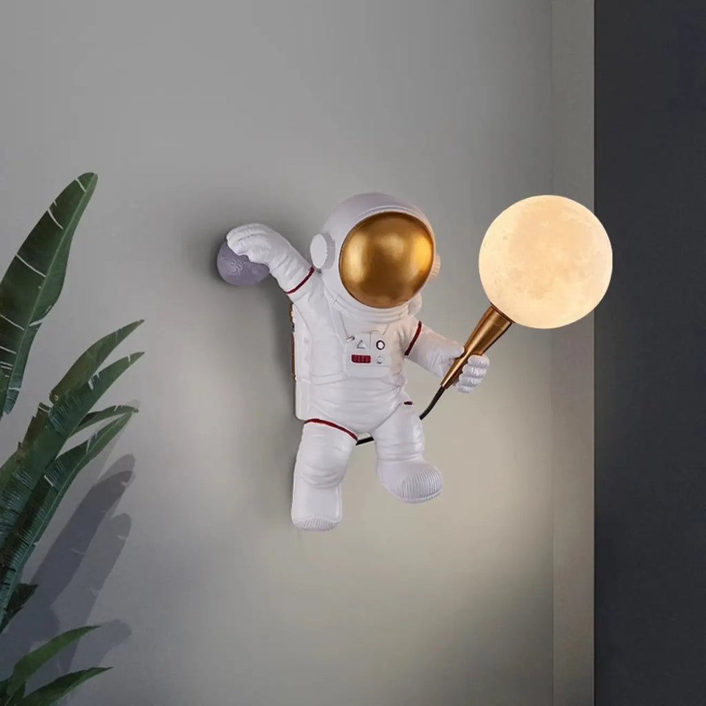 Applique murale LED en forme d'astronaute pour la décoration de chambre d'enfant