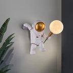 Applique murale LED en forme d'astronaute pour la décoration de chambre d'enfant