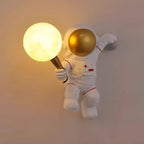 Applique murale LED en forme d'astronaute pour la décoration de chambre d'enfant