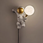 Applique murale LED en forme d'astronaute pour la décoration de chambre d'enfant