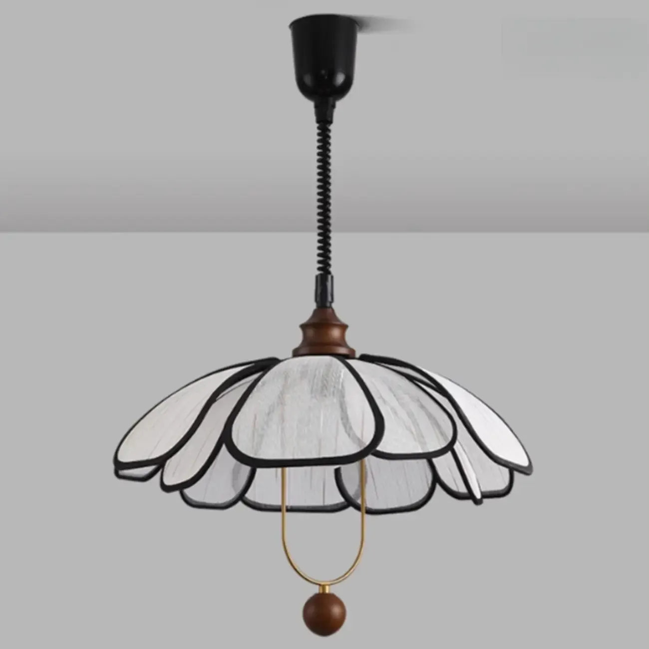 Suspension Art Déco en tissu à motif de pétales de fleurs