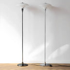 Lampadaire minimaliste en métal avec abat-jour en verre pour salon