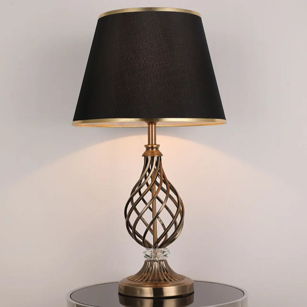 Lampe de chevet LED géométrique en tissu, base en laiton antique