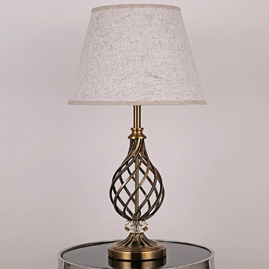 Lampe de chevet LED géométrique en tissu, base en laiton antique