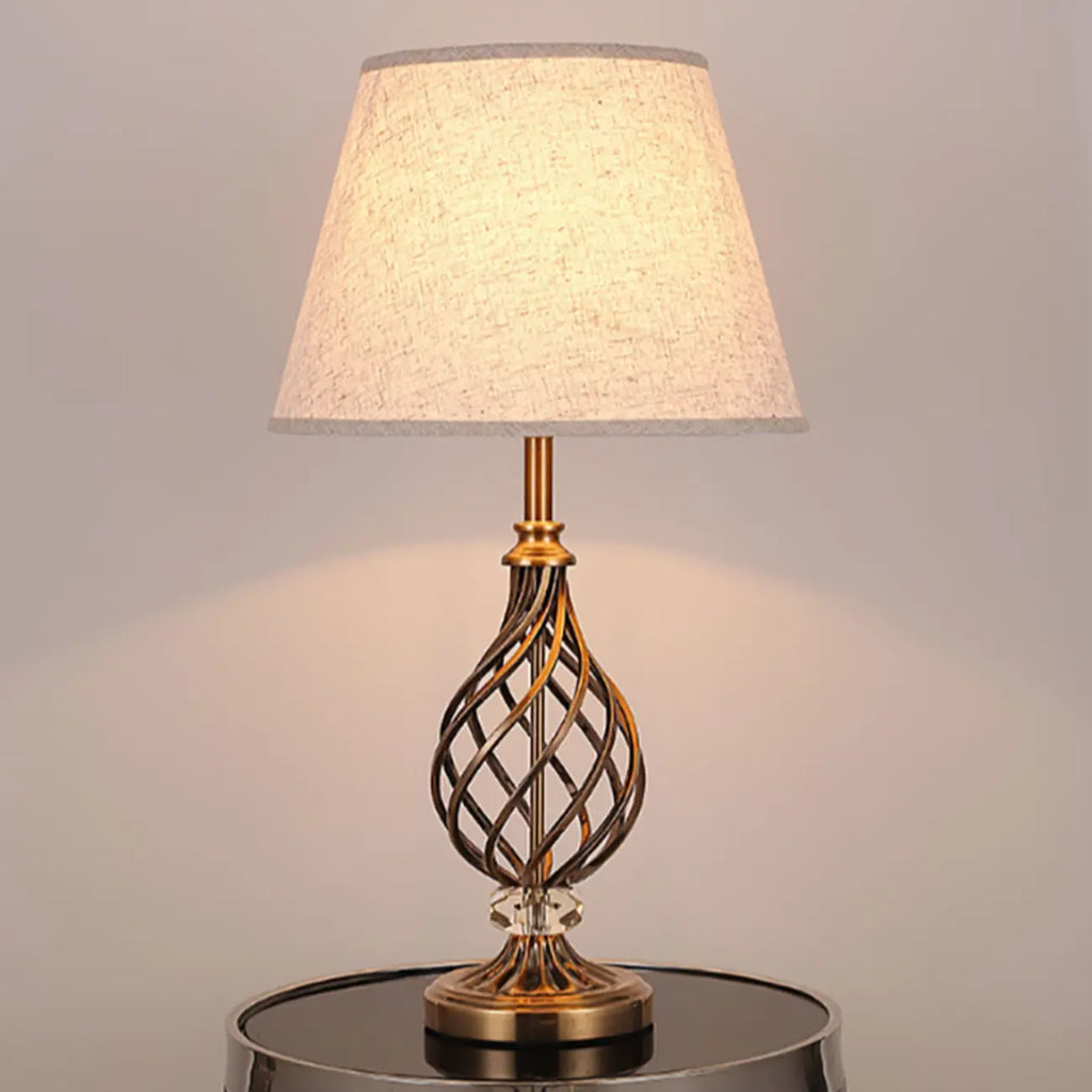Lampe de chevet LED géométrique en tissu, base en laiton antique