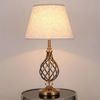 Lampe de chevet LED géométrique en tissu, base en laiton antique