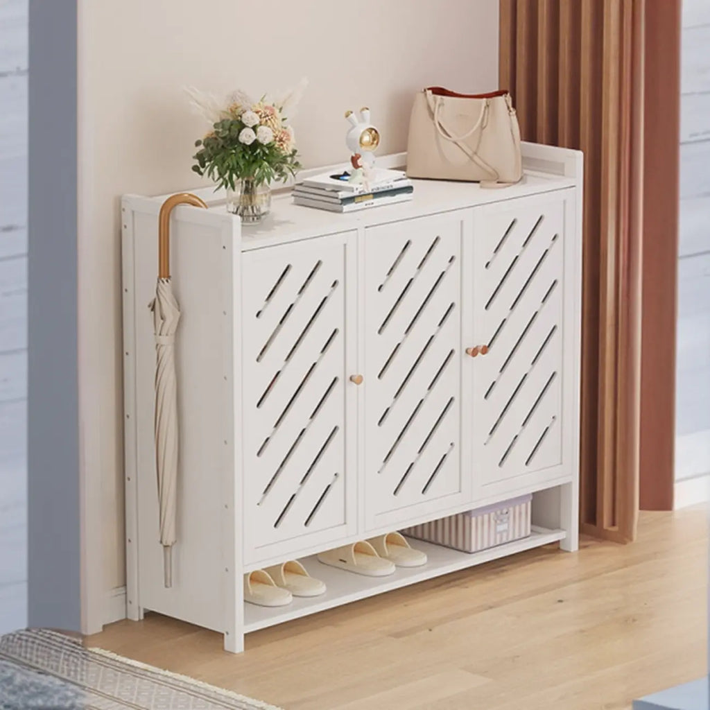 Armoire à chaussures à plusieurs niveaux avec portes réglables en bois et acrylique