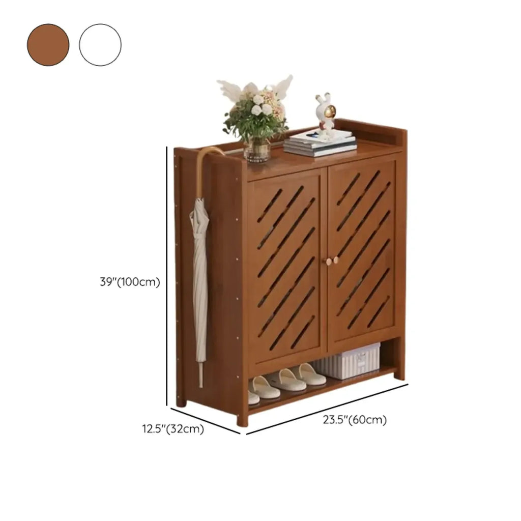 Armoire à chaussures à plusieurs niveaux avec portes réglables en bois et acrylique