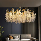 Lustre élégant suspendu en verre à branches dorées