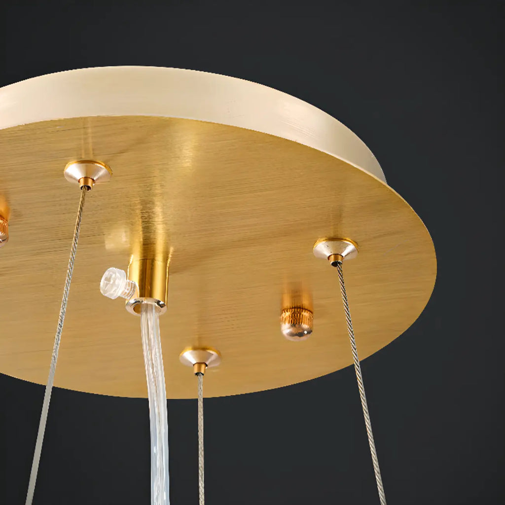 Lustre élégant suspendu en verre à branches dorées