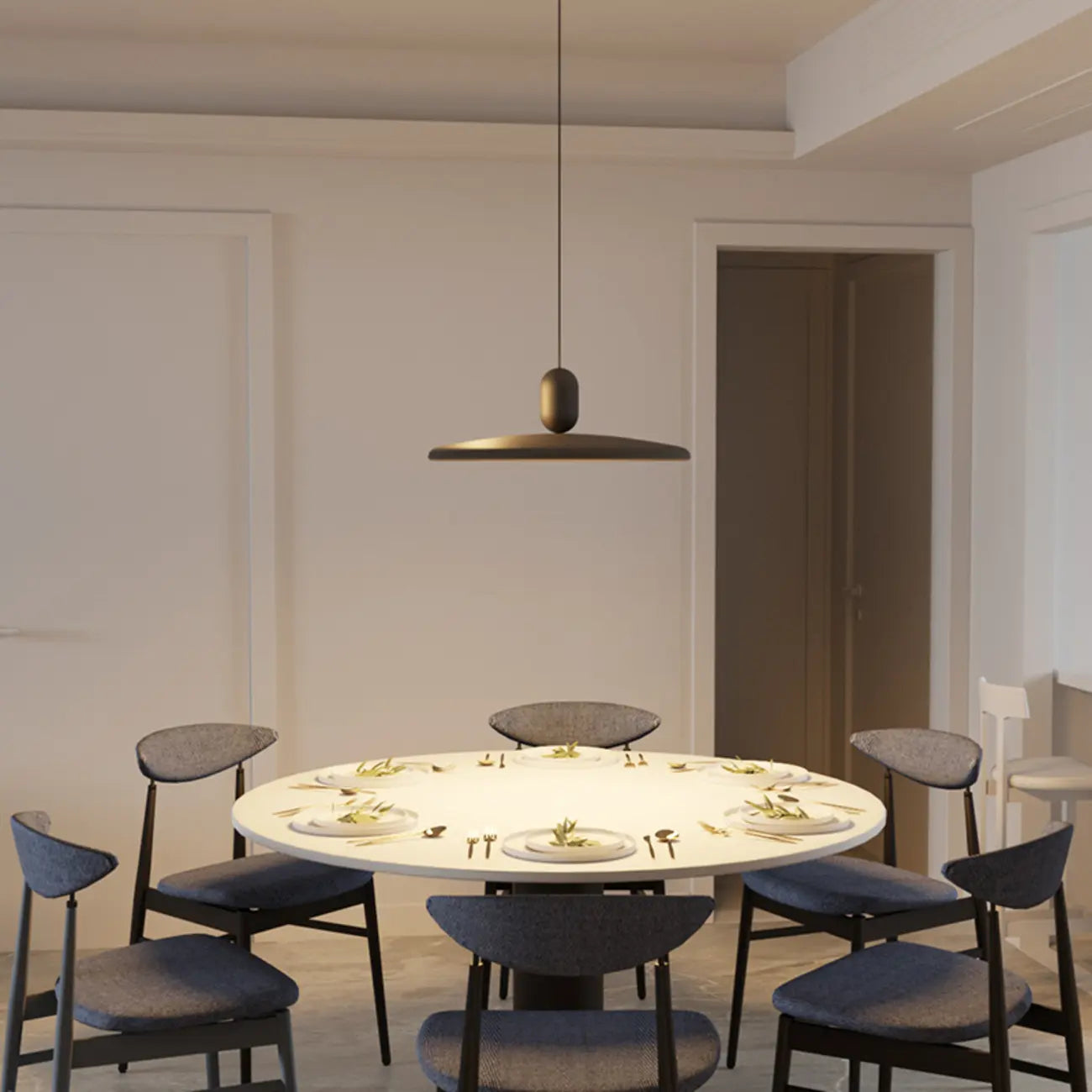 Suspension moderne à bras articulé LED noire pour salle à manger