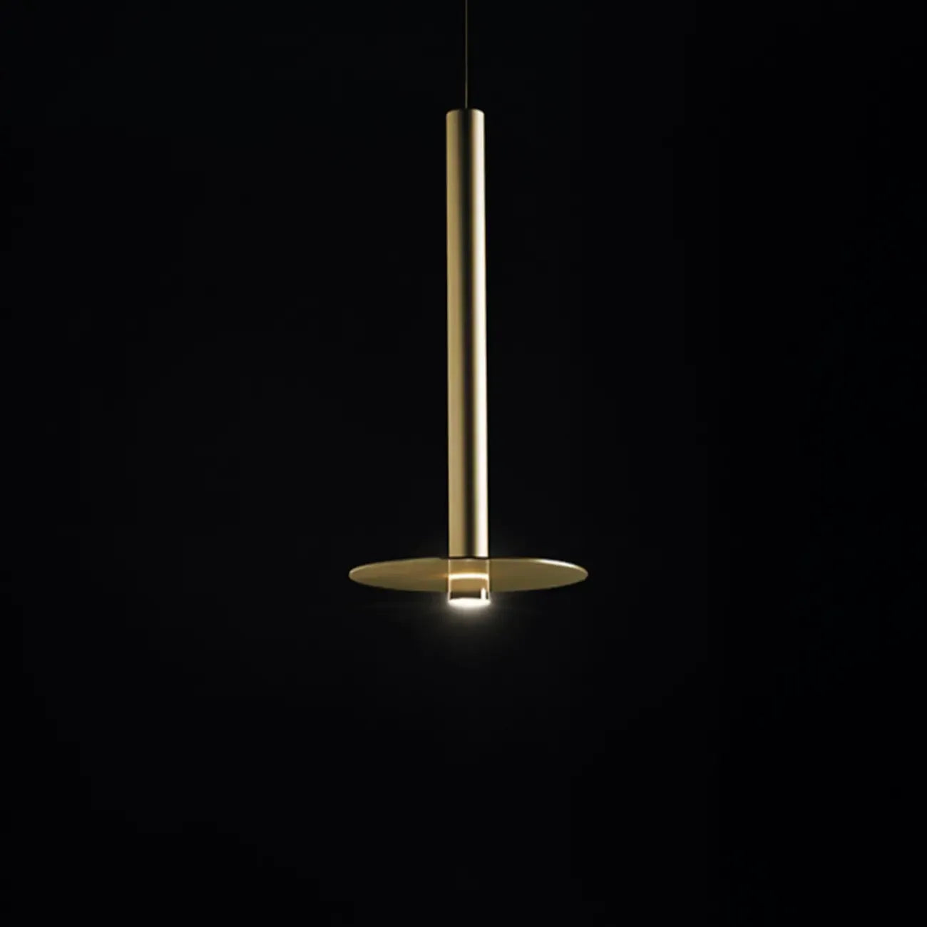Suspension LED cylindrique dorée moderne et fine pour salle à manger