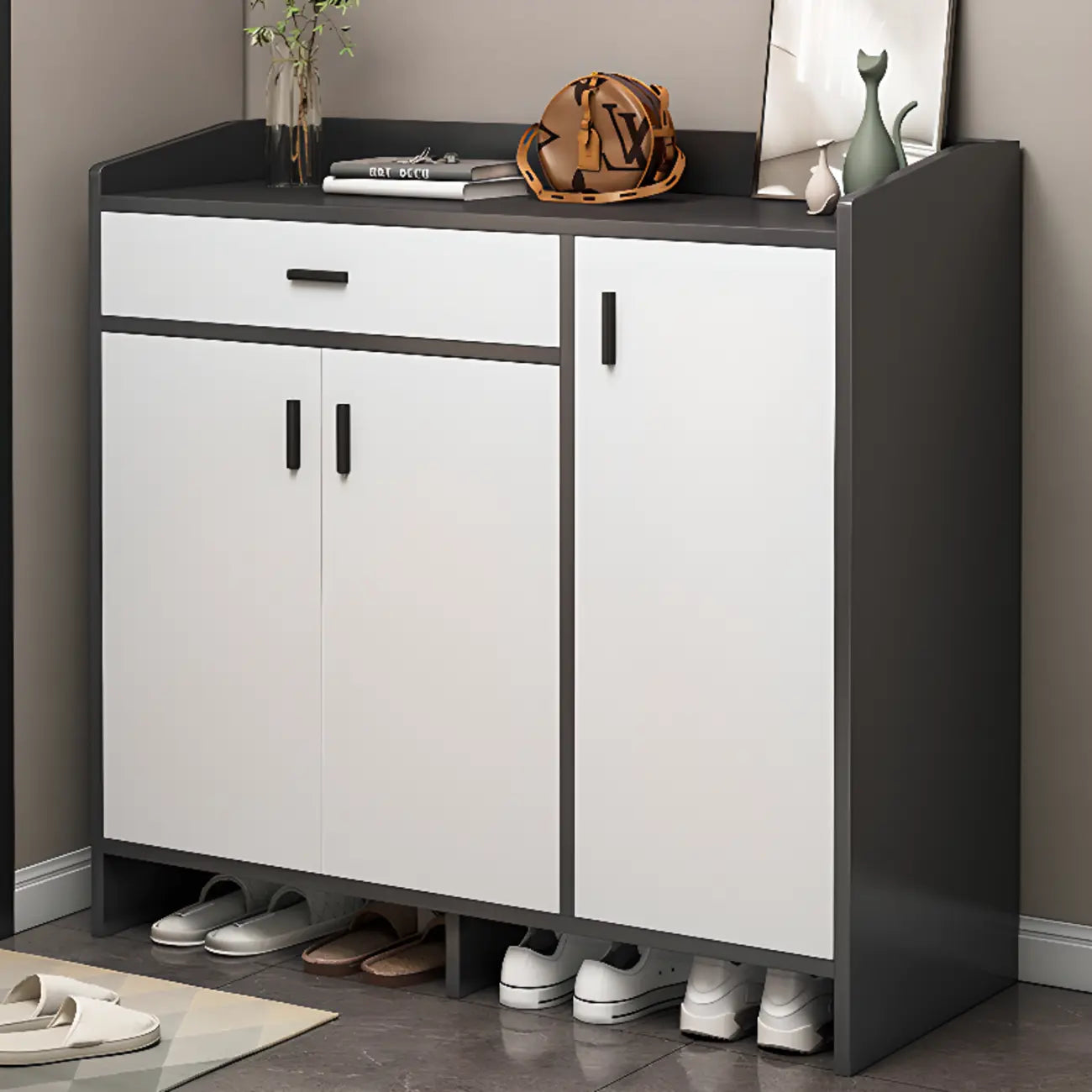 Grand meuble à chaussures en bois gris pour entrée