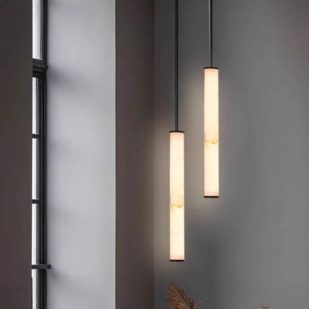 Suspension LED cylindrique moderne en métal noir et albâtre