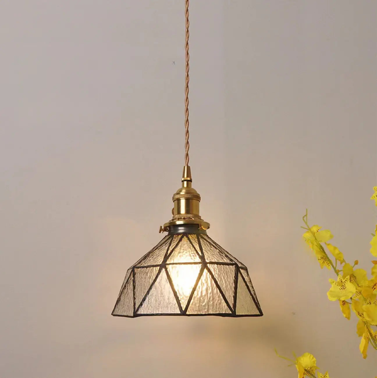 Suspension moderne géométrique en verre LED