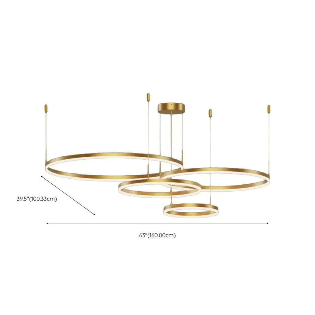 Lustre moderne à anneaux métalliques dorés à plusieurs niveaux avec LED