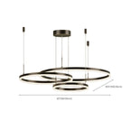 Lustre moderne à anneaux métalliques dorés à plusieurs niveaux avec LED