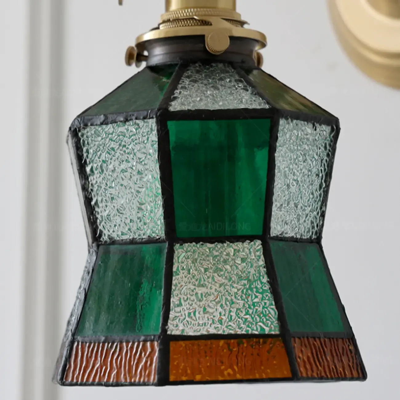 Applique murale vintage en verre avec accents en laiton, câblée