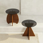 Table d'appoint ronde en verre brun avec piètement géométrique en X en bois