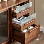 Buffet large en bois de noyer nordique avec porte coulissante en verre