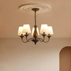 Lustre traditionnel en métal brun et tissu, à 8 lumières.