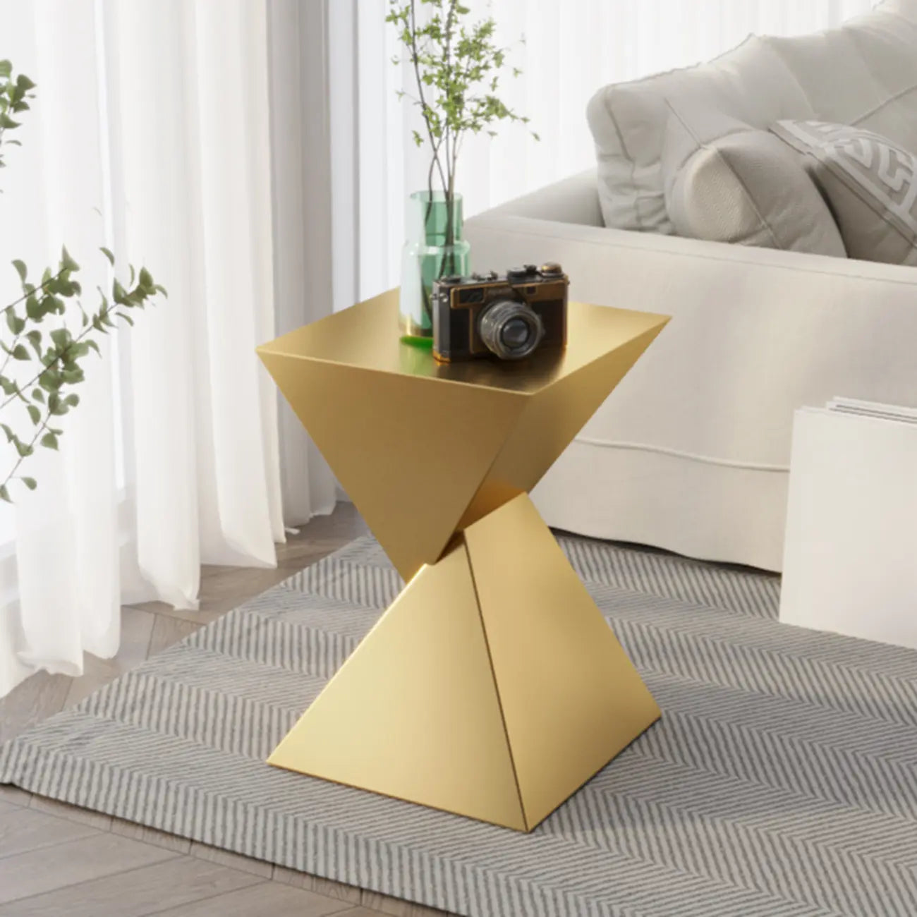 Table d'appoint torsadée en fer noir pour salon