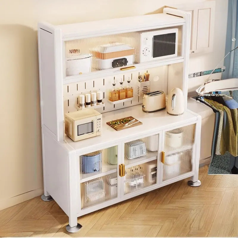Buffet simple en métal perforé avec porte vitrée