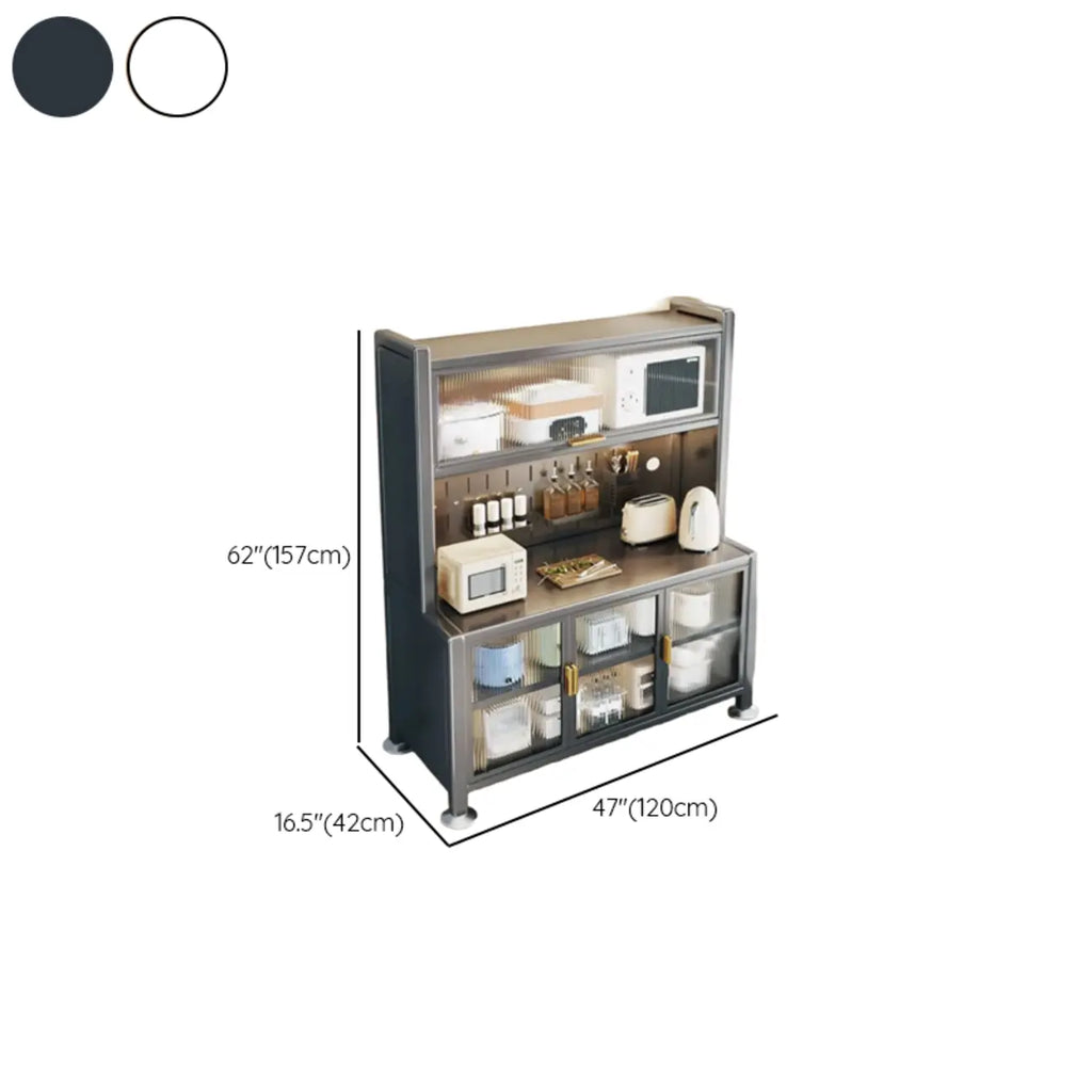 Buffet simple en métal perforé avec porte vitrée
