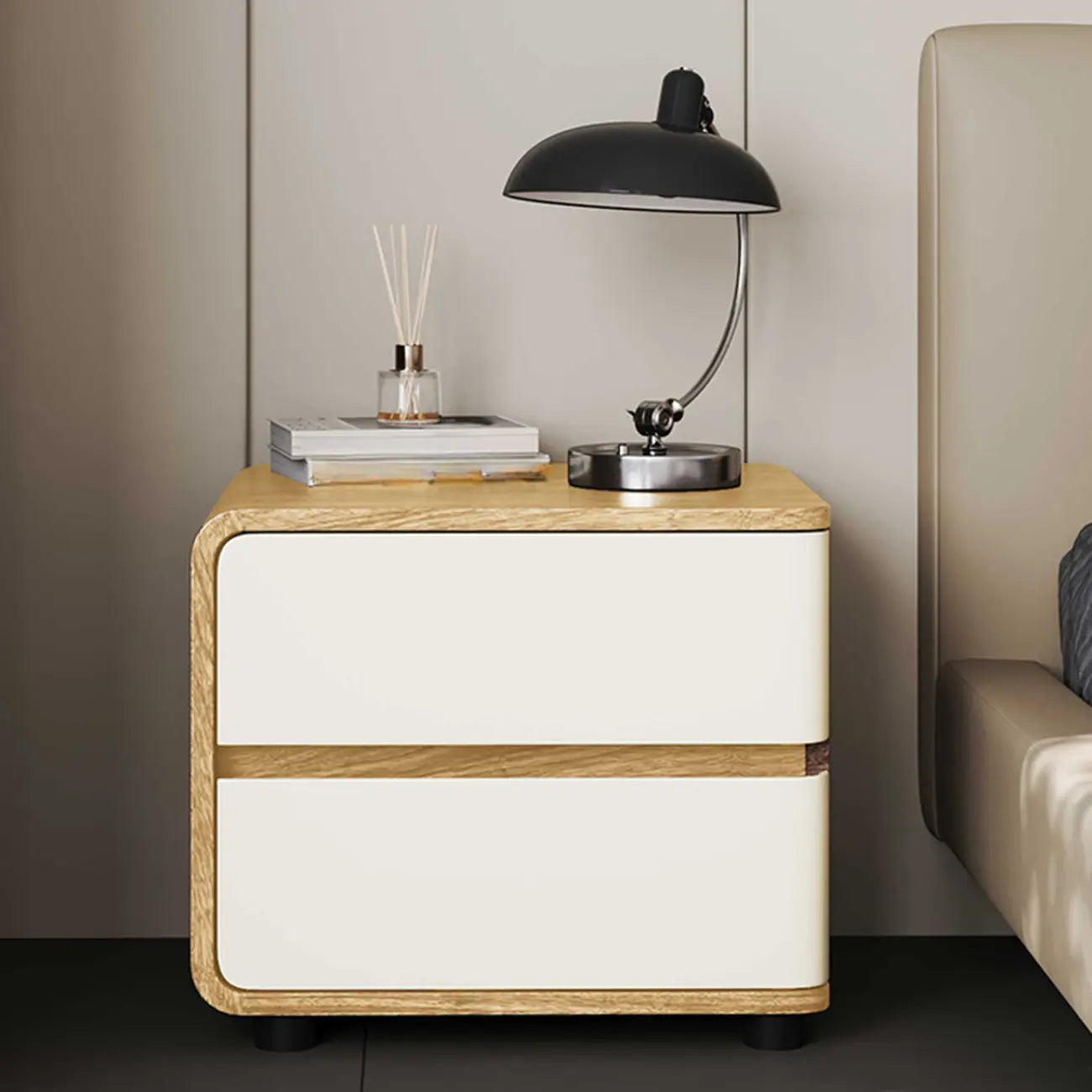 Table de chevet étroite moderne en bois avec 2 tiroirs
