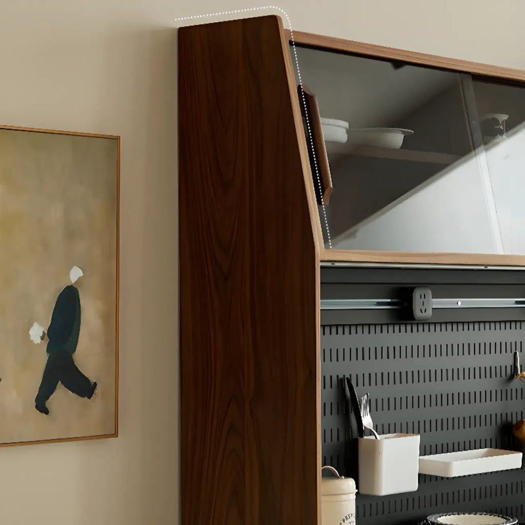 Buffet moderne en bois avec comptoir en pierre et portes coulissantes
