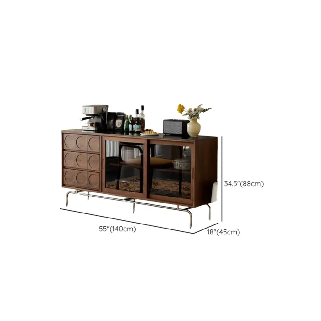 Buffet moderne en bois avec comptoir en pierre et portes coulissantes